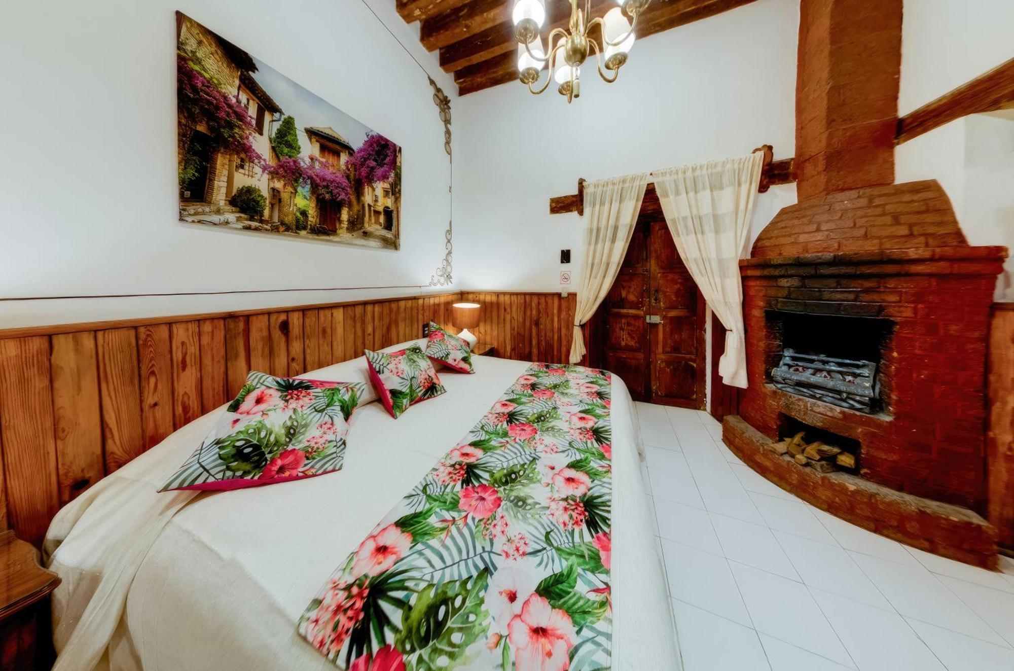Hotel Casa Baez Patzcuaro Ngoại thất bức ảnh